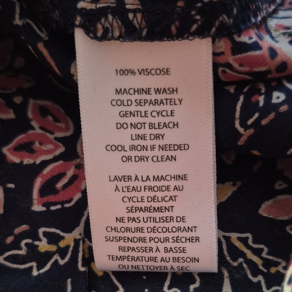 beachlunchlounge Floral Blouse in Navy and Pink - Picture 11 of 12